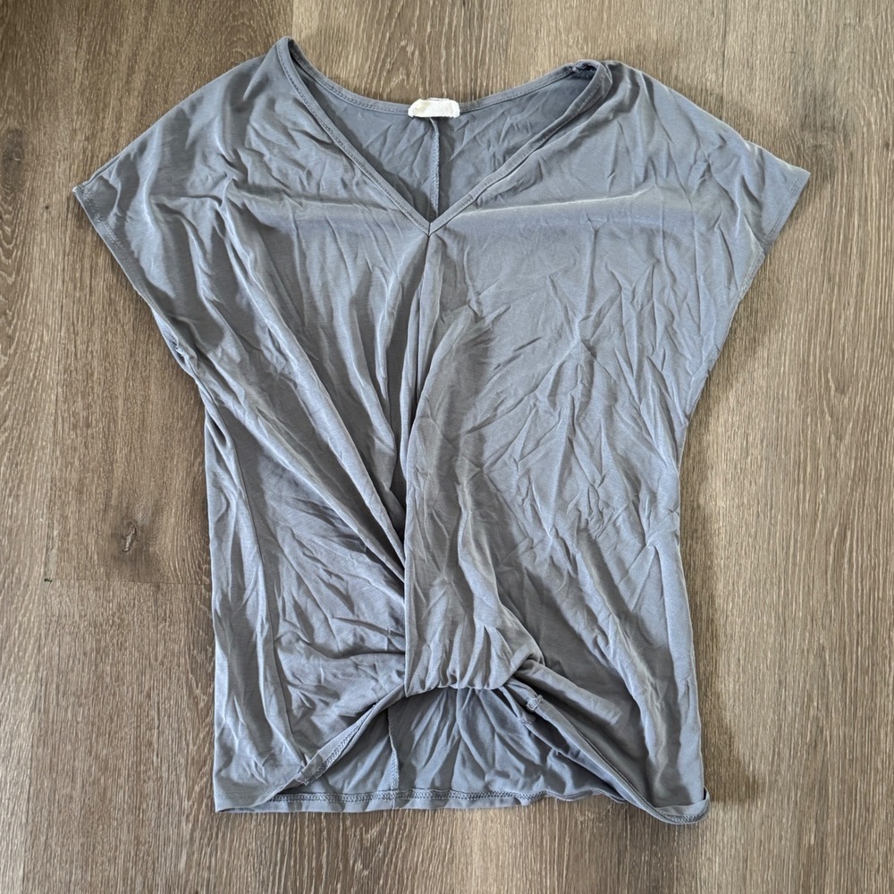 Rebel Society Top Women Medium Gray V-Neck Twist Front Dolman Short Sleeve